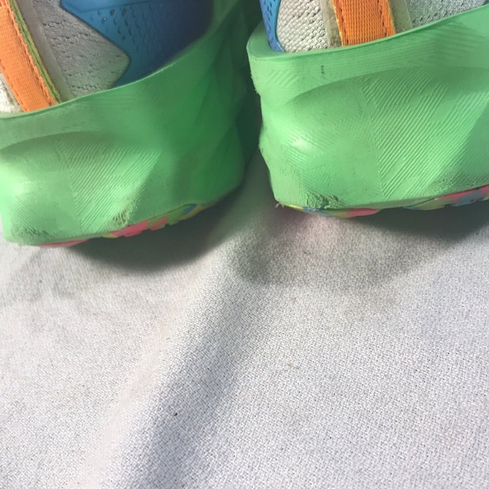 ASICS Novablast 2 Women’s White & Neon Green Running Shoes Size 8 - Picture 4 of 9